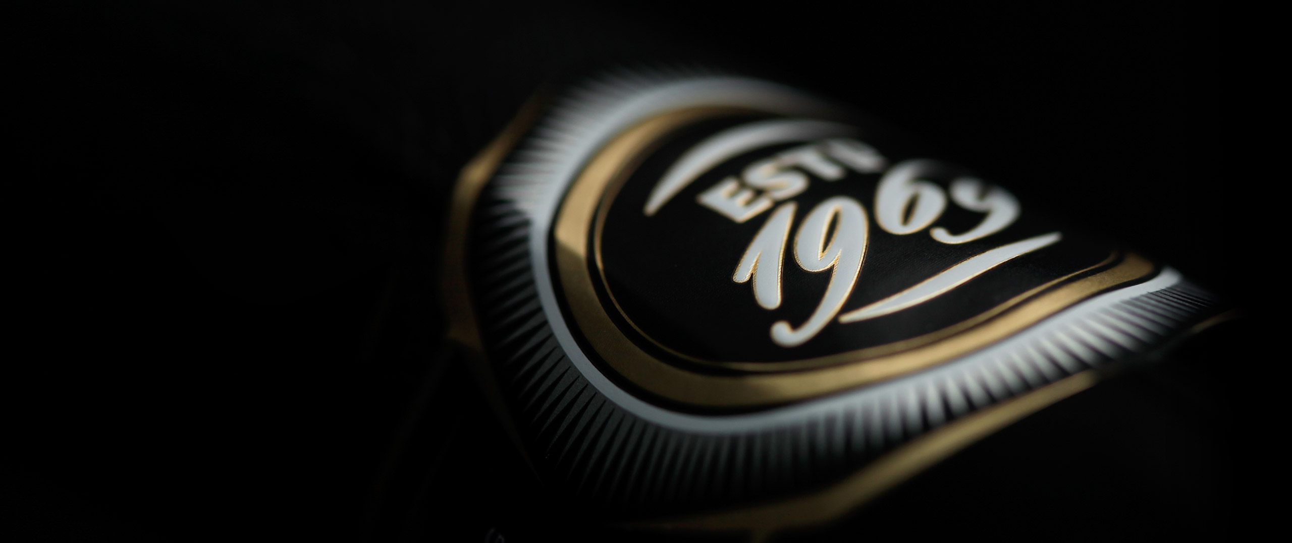 https://dev.soldis.ru/wp-content/uploads/2022/04/Delasy-Champagne-hero-02.jpg