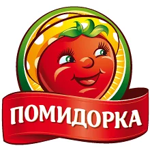 Улыбающийся мультяшный помидор с зелеными листьями на голове, обрамленный желто-зеленым кругом. Под помидором красная лента с русским словом Помидорка (Pamidorka) белого цвета, демонстрирующая творческий подход Soldis.